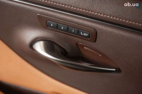 Lexus ES 2019 - фото 29