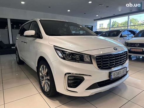 Kia Carnival 2020 - фото 3