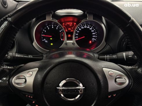 Nissan Juke 2012 белый - фото 16