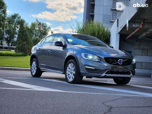 Volvo S60 2016 - фото 3