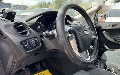 Ford Fiesta 2012 - фото 7