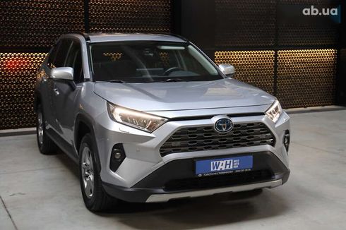 Toyota RAV4 2023 - фото 3