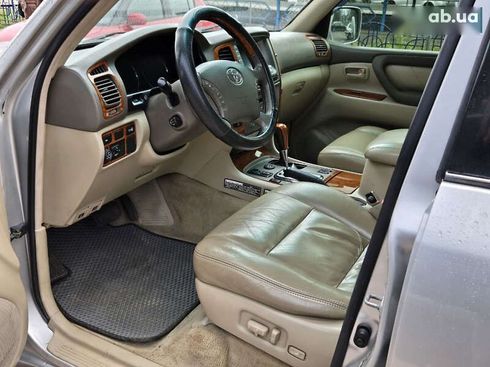 Toyota Land Cruiser 2006 - фото 10