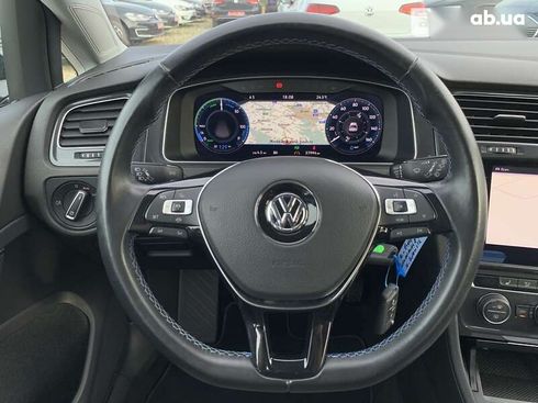 Volkswagen e-Golf 2020 - фото 24