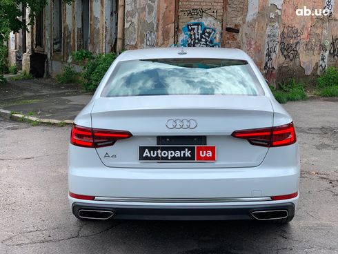 Audi A4 2019 белый - фото 6