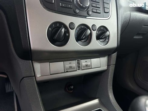 Ford Focus 2009 - фото 30