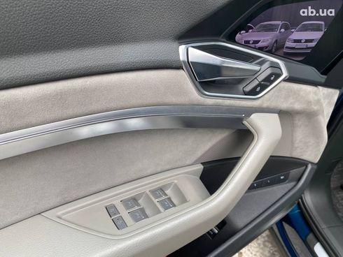 Audi E-Tron 2019 синий - фото 17