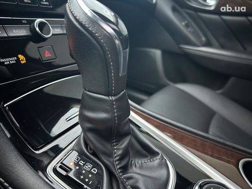 Infiniti Q50 2018 белый - фото 38