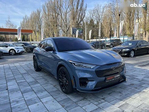 Ford Mustang Mach-E 2023 - фото 8