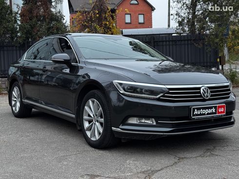 Volkswagen Passat 2018 серый - фото 6