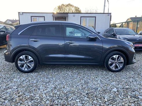 Kia Niro 2019 - фото 19