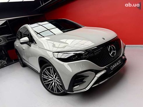 Mercedes-Benz EQE-Класс 2023 - фото 16