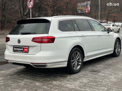 Volkswagen passat b8 2018 белый - фото 9