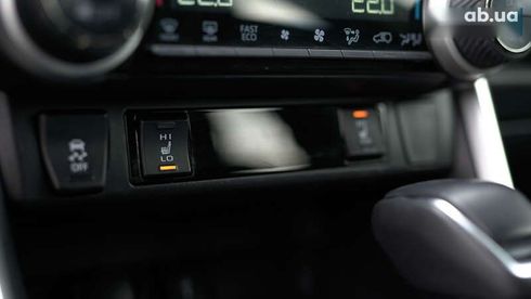 Toyota RAV4 2020 - фото 25