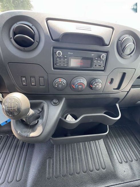 Renault Master 2018 - фото 17