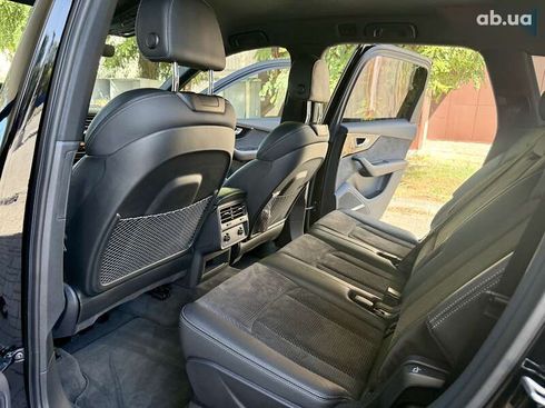 Audi SQ7 2021 - фото 26