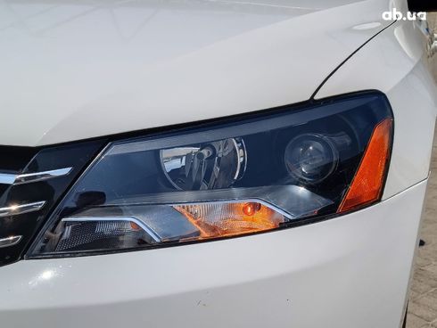 Volkswagen Passat 2015 бежевый - фото 4