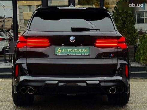 BMW X5 M 2022 - фото 24