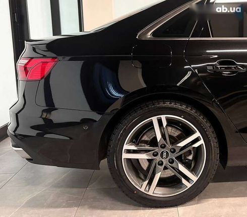 Audi A4 2021 - фото 6