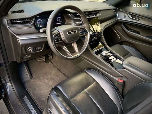 Jeep Grand Cherokee 2023 - фото 22