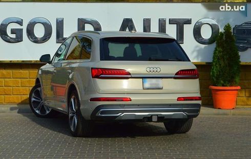 Audi Q7 2021 - фото 8