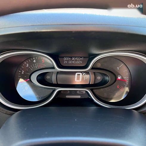 Renault Trafic 2020 - фото 26