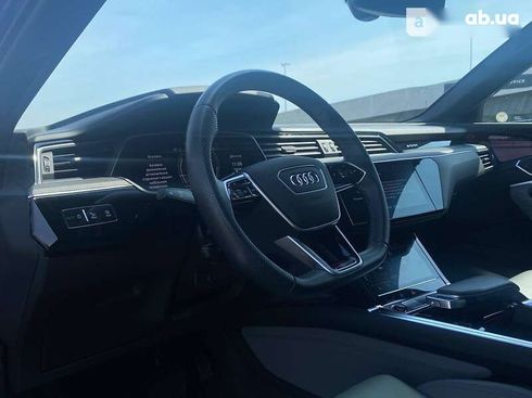 Audi Q4 Sportback e-tron 2021 - фото 19