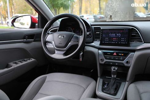 Hyundai Elantra 2016 - фото 11