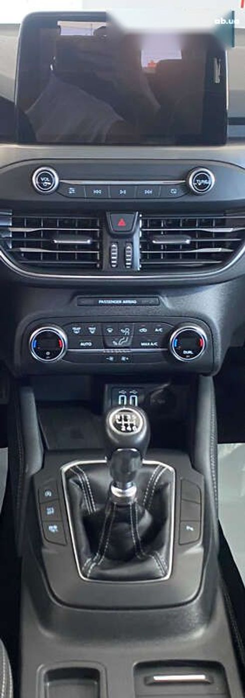Ford Focus 2020 - фото 28