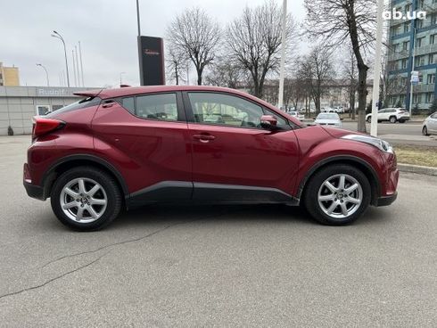 Toyota C-HR 2018 - фото 8
