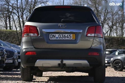 Kia Sorento 2010 - фото 7