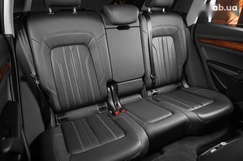 Audi Q5 2021 - фото 25