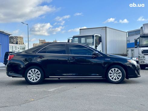 Toyota Camry 2013 черный - фото 2