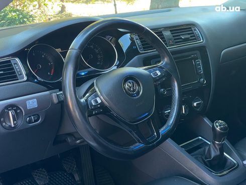 Volkswagen Jetta 2014 серый - фото 21