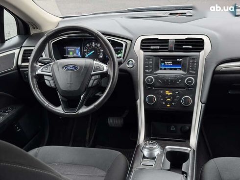 Ford Fusion 2017 - фото 20
