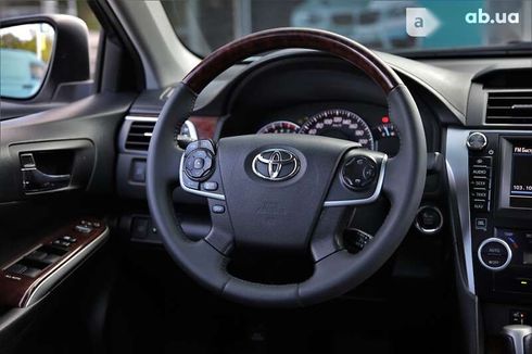 Toyota Camry 2012 - фото 13