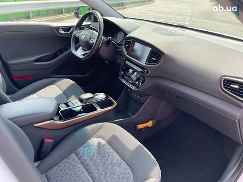 Hyundai Ioniq 2018 - фото 24