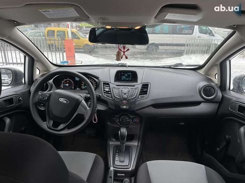 Ford Fiesta 2016 - фото 15