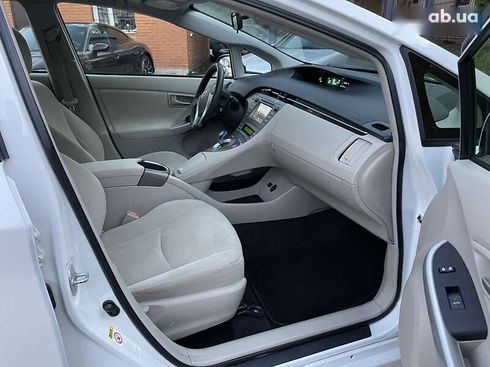 Toyota Prius 2013 - фото 17