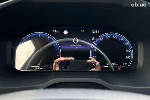 Toyota RAV4 2023 - фото 16