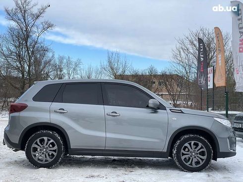 Suzuki Vitara 2022 - фото 22