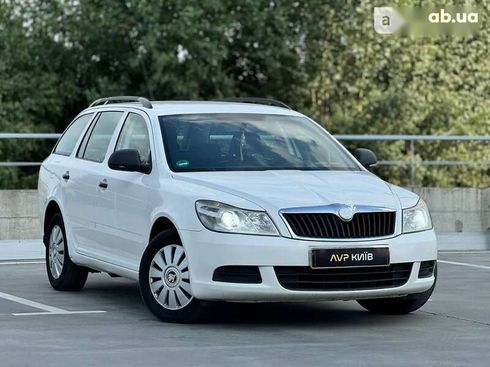 Skoda Octavia 2010 - фото 2