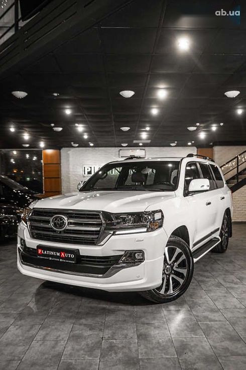 Toyota Land Cruiser 2019 - фото 13