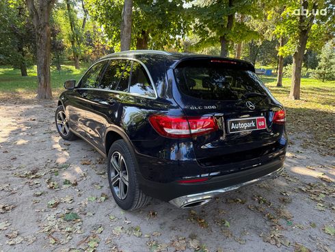 Mercedes-Benz GLC-Класс 2015 синий - фото 8
