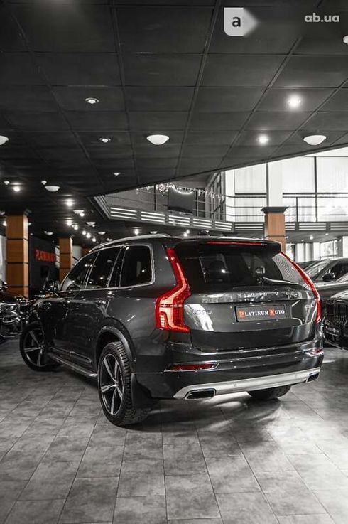 Volvo XC90 2017 - фото 22