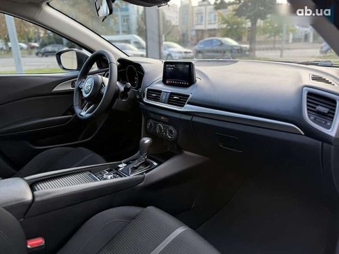 Mazda 3 2017 - фото 14
