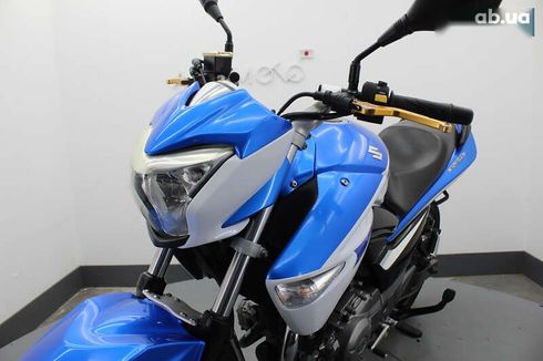 Suzuki GSR 2015 - фото 10