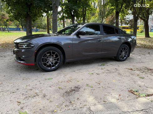 Dodge Charger 2017 серый - фото 9