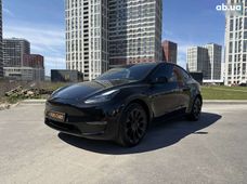 Продаж вживаних Tesla Model Y 2023 року - купити на Автобазарі