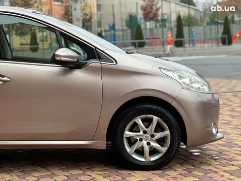 Peugeot 208 2013 красный - фото 7